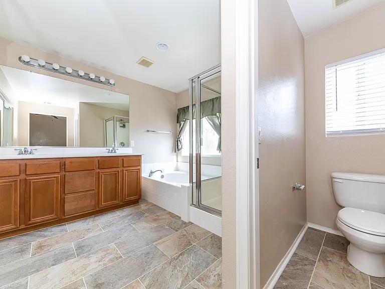 29359 Milford Ct — Photo 17