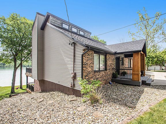 3rd image of 65253 E Peninsula Dr