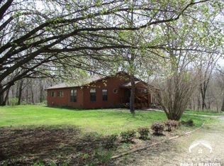 16975 13th St, Lawrence, KS 66044