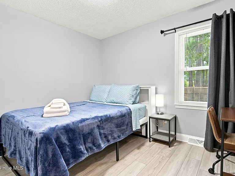 7228 Quail Woods Rd — Photo 16