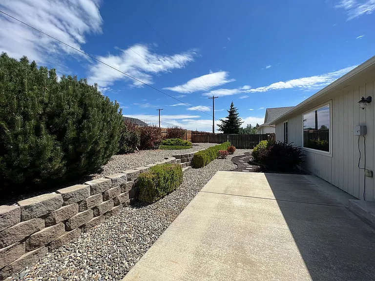 105 W Annie Pl — Photo 22