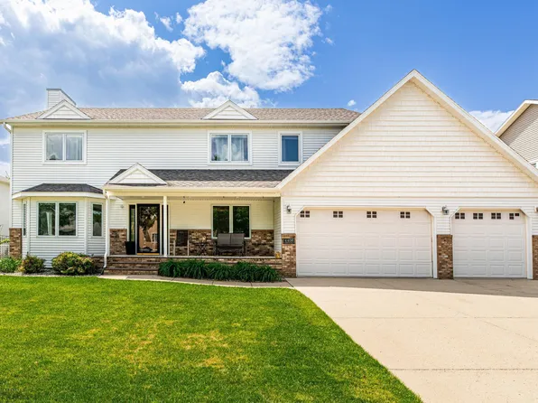 4408 Riverwood Dr N, Fargo, ND 58102