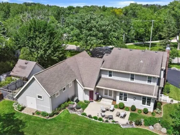21195 Watertown ROAD, Waukesha, WI 53186