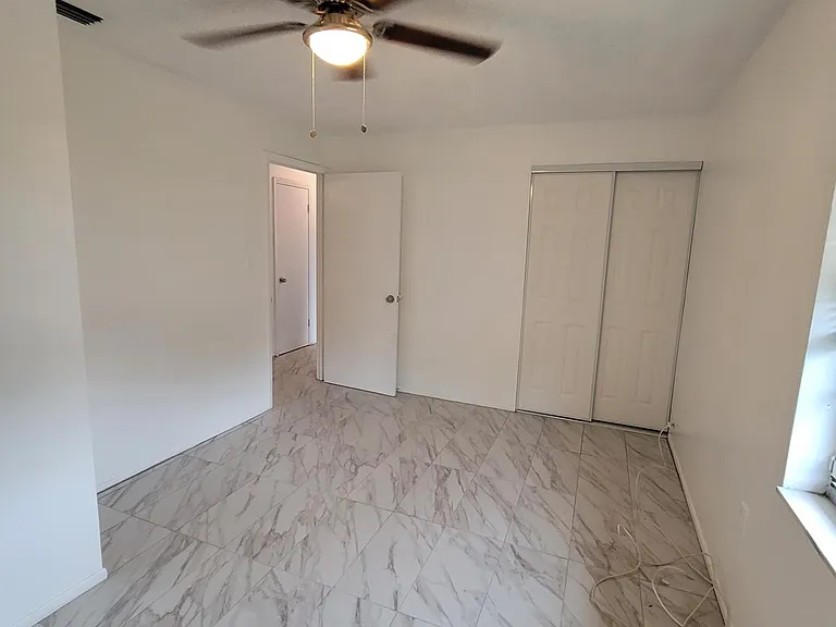 1304 Louis Ct #1 — Photo 23