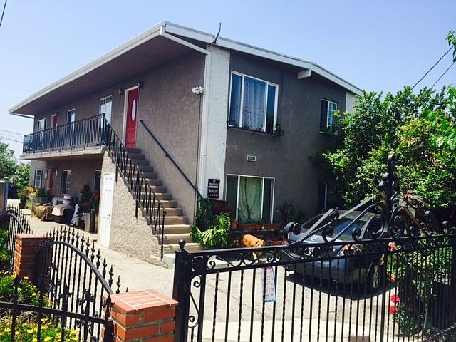 1st image of 2728 Hyans St