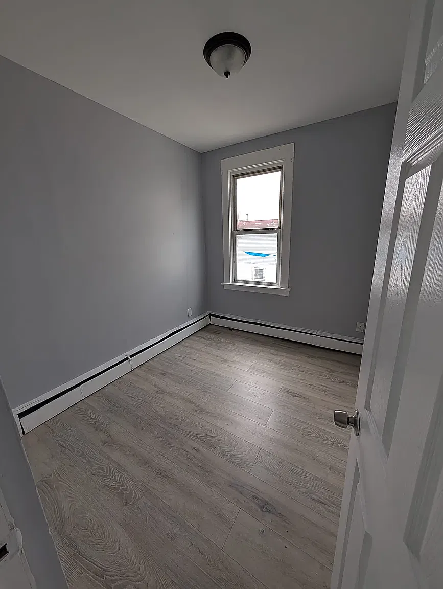 2 bed, 800 sqft, $1,849 — Photo 2