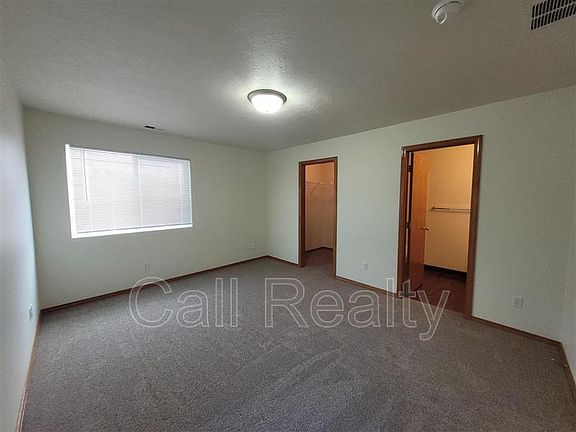 4th image of 18714 E Augusta Ct