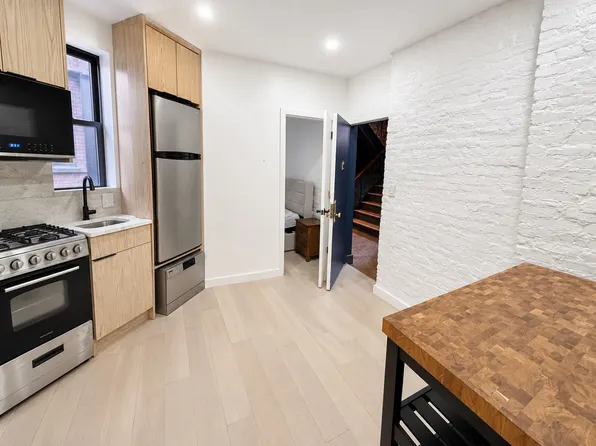 280 Mulberry Street image 1 of 7