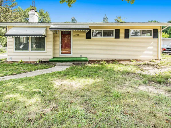 2955 Burlington Dr, Saginaw, MI 48601