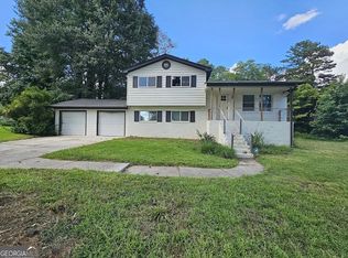 3231 Amhurst Dr NW, Atlanta, GA 30318