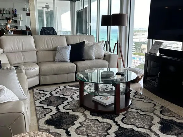 100 Lincoln Rd, Miami Beach, FL