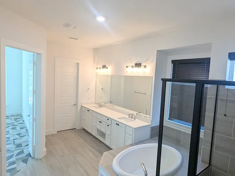 749 Pentonville Ln — Photo 18