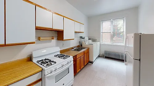 1358 E. 58th Street Photo 1