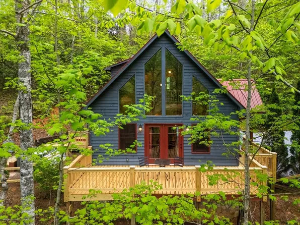 369 Jade Rd, Sylva, NC 28779