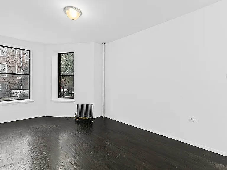 927 Putman Ave #1 — Photo 2