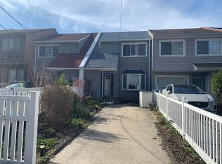 62 Benjamin Pl, Staten Island, NY 10303