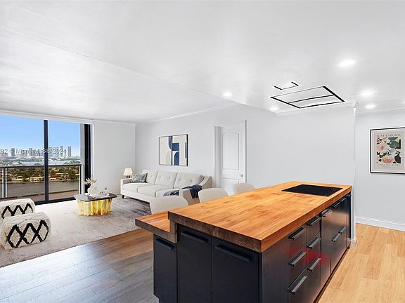 2nd image of 9 Island Ave APT 2105