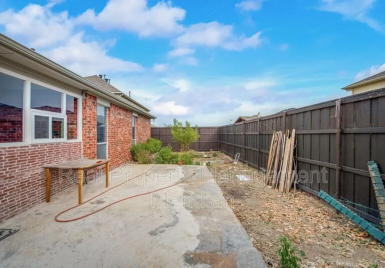 2104 Carlotta Dr — Photo 20