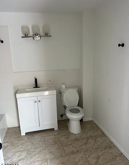 1210 Roselle St — Photo 12