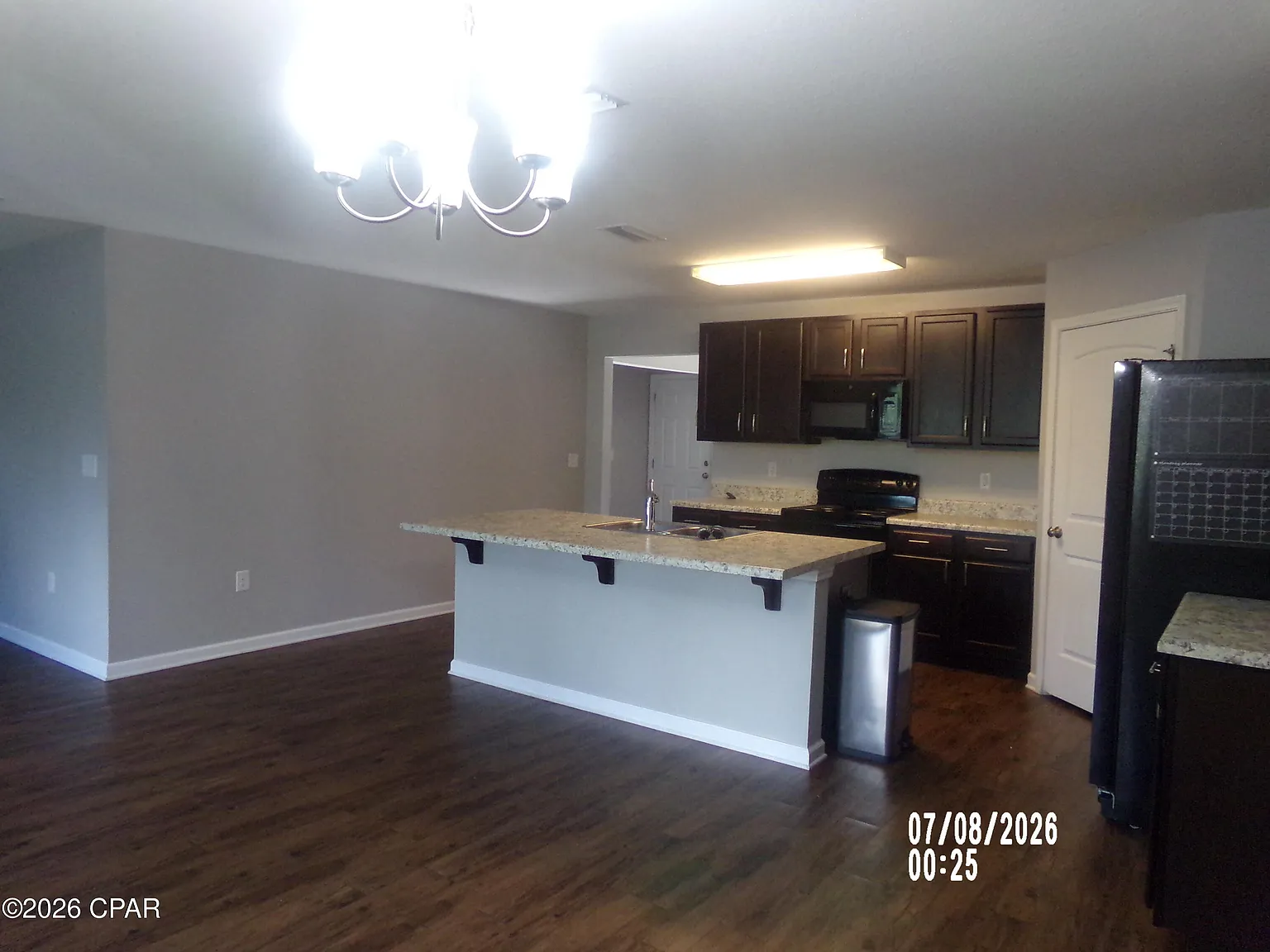 4 bed, 1768 sqft, $2,195 — Photo 4
