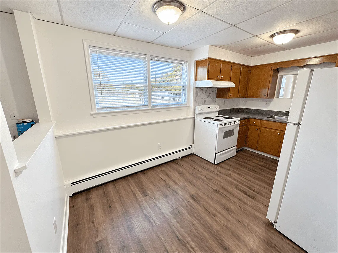 2 bed, 960 sqft, $895 — Photo 3