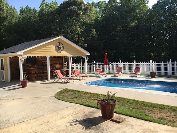 Saltwater Pool with Cabana