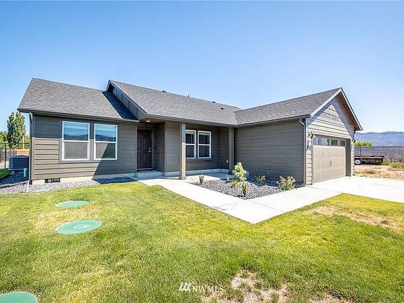 3rd image of 3241 2nd St SE