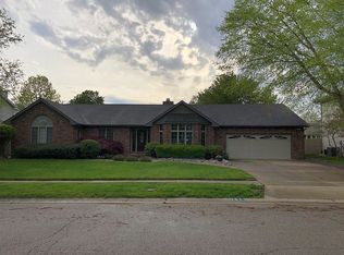 1613 Hunter Ridge Dr, Springfield, IL 62704