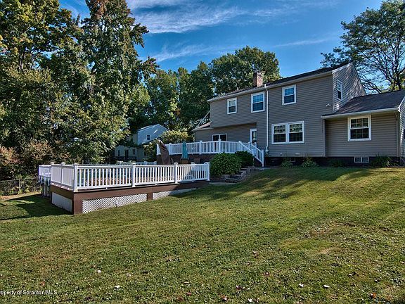 3rd image of 408 Gladiola Dr