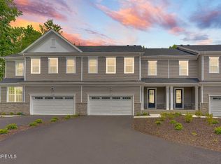 141 Woolley Ct, Oakhurst, NJ 07755