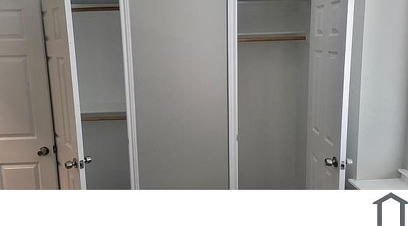 5th image of 1014 Ware Blvd #803