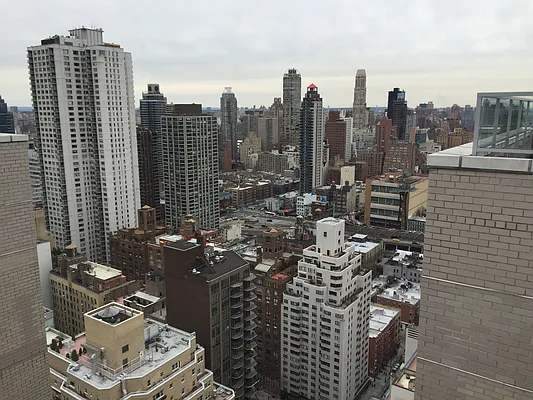 Sold by Grimaldi Realty Group | media 3