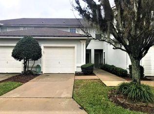 902 Southern Creek Dr, Saint Johns, FL 32259