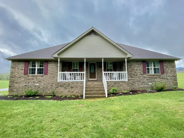 172 Landrum Ln, Lafayette, TN 37083