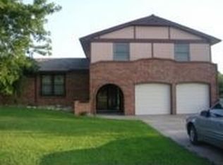 3801 W Palos Verdes Cir, Valley Center, KS 67147