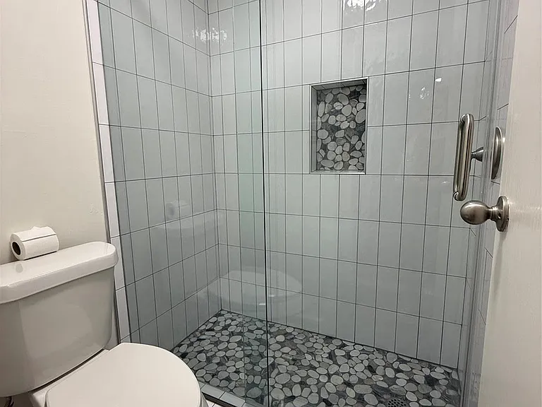 8 N Circlewood Gln — Photo 21