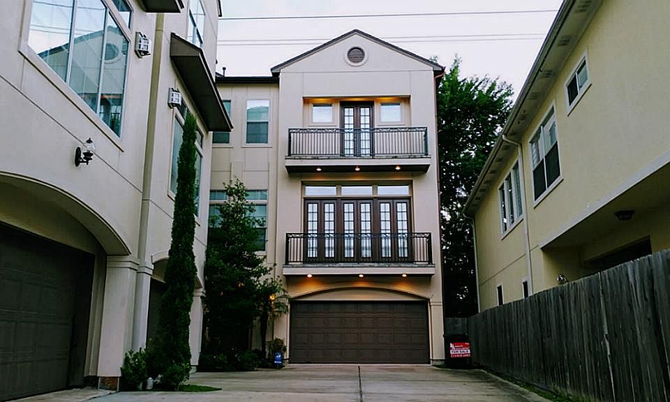 1st image of 4238C Childress St