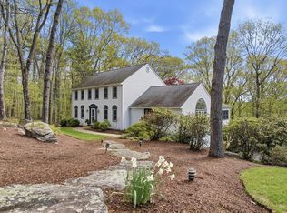 8 Valleywood Rd, Hopkinton, MA 01748