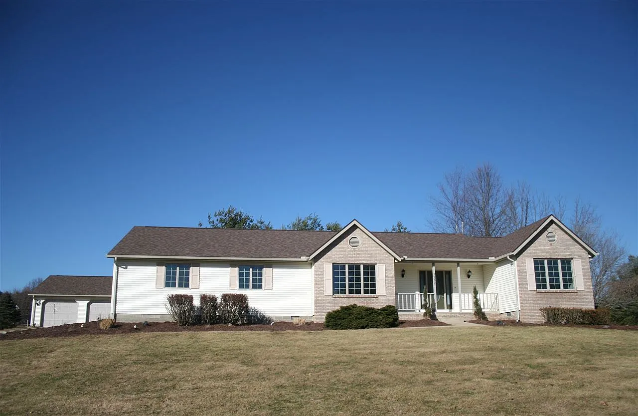2750 E Crabapple Cir photo 1