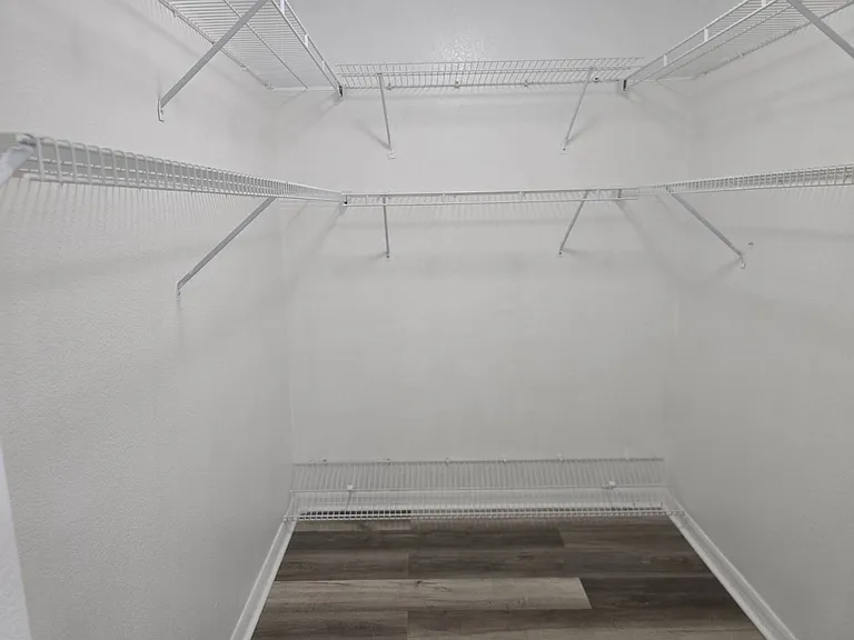 2511 N Orangewood St — Photo 13