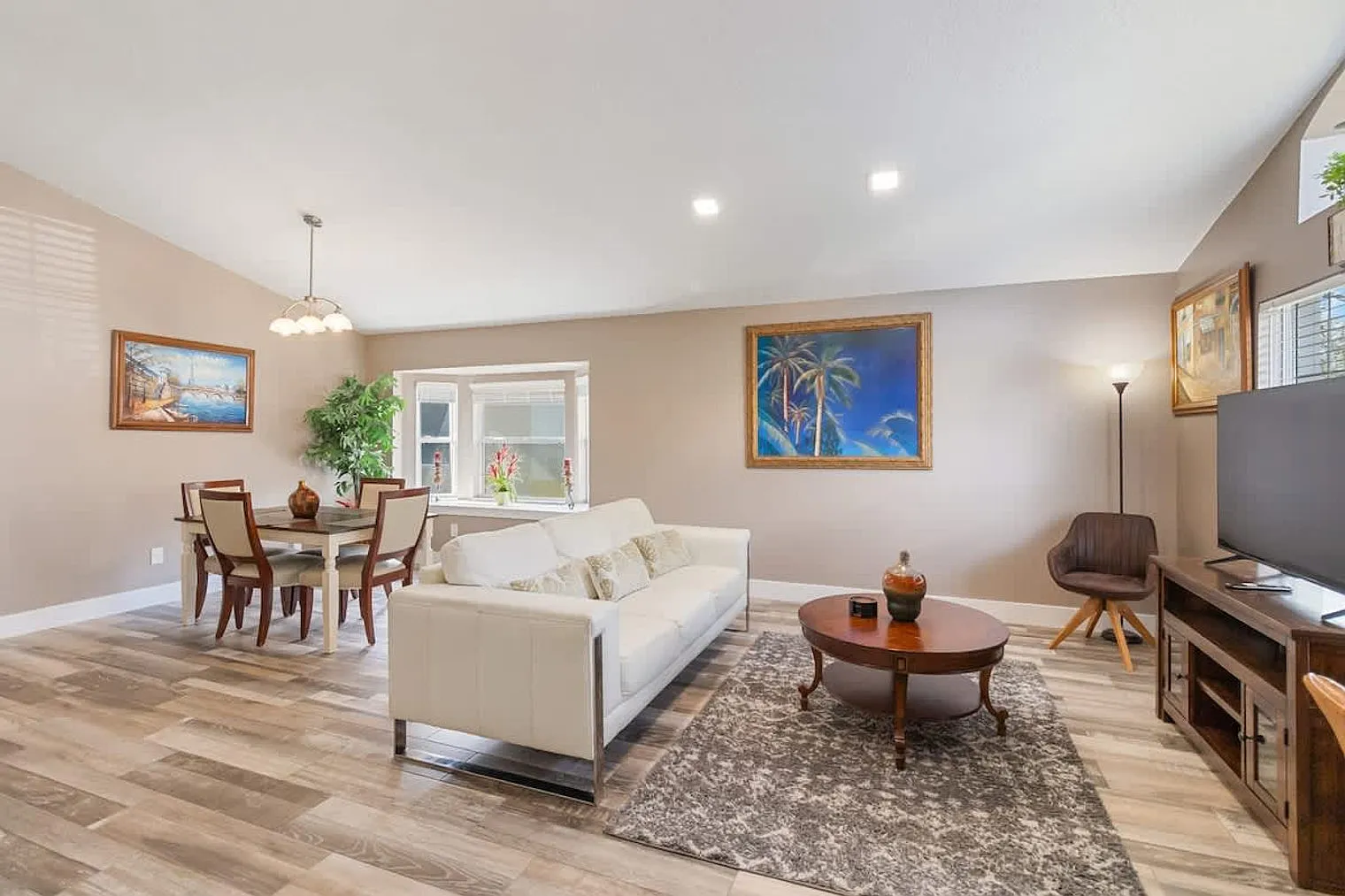 4 bed, 2.0 bath, 1937 sqft, $4,645 — Photo 1