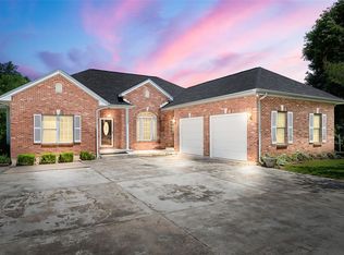 894 Quail Creek Dr, Union, MO 63084