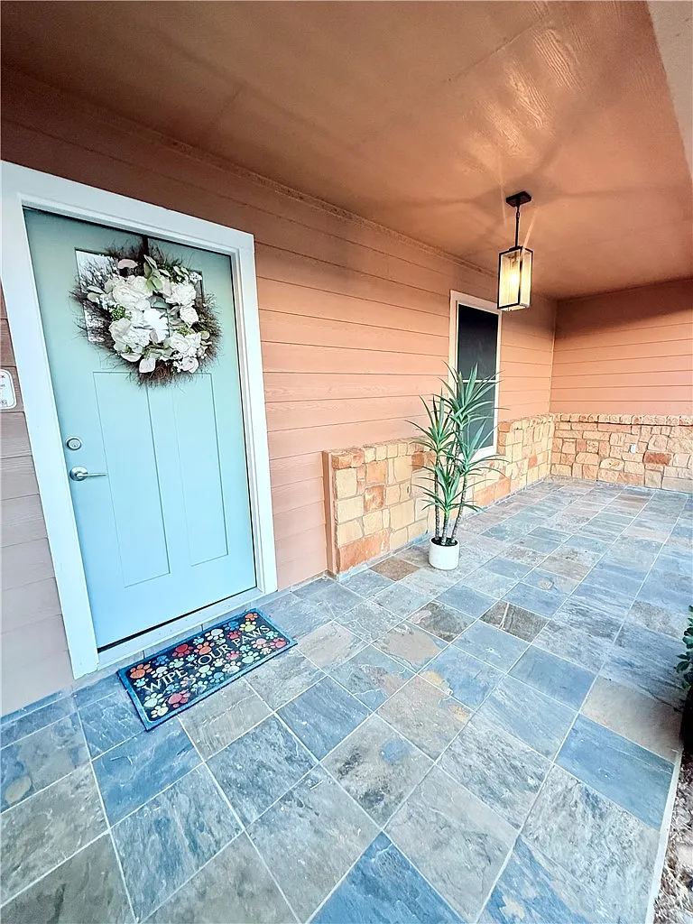 Building Photo - 1126 Fallow Ln