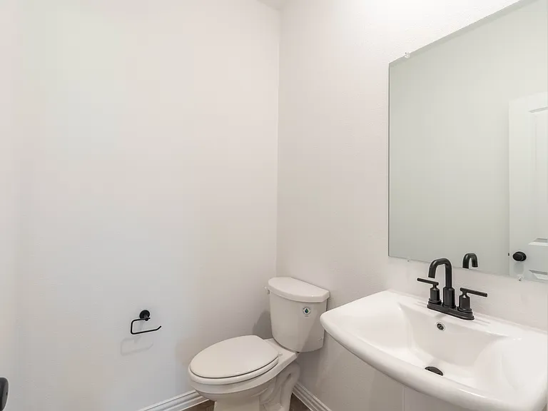 1532 Bushman Ln — Photo 10