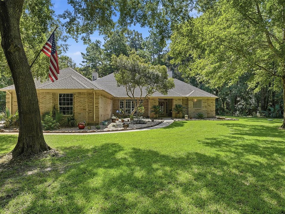 1st image of 29910 Commons Superior Dr