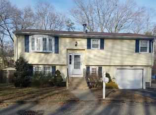 47 Alfred Ave, Johnston, RI 02919