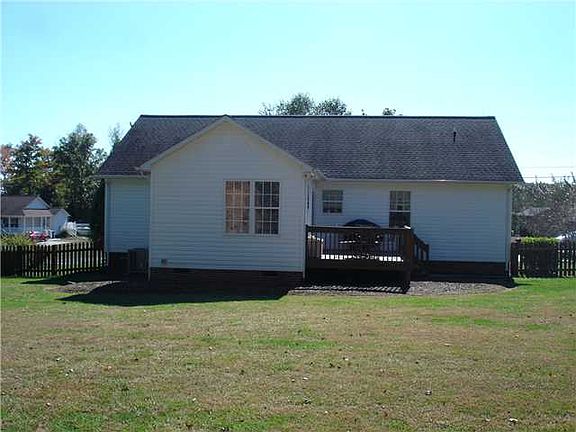 2nd image of 1031 Charter Oaks Dr