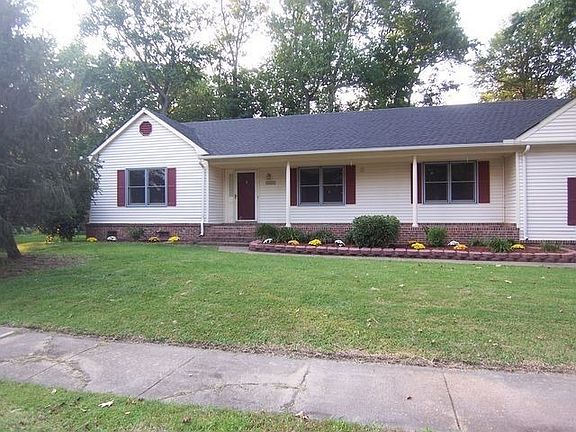 2nd image of 1413 Bayberry Ct S