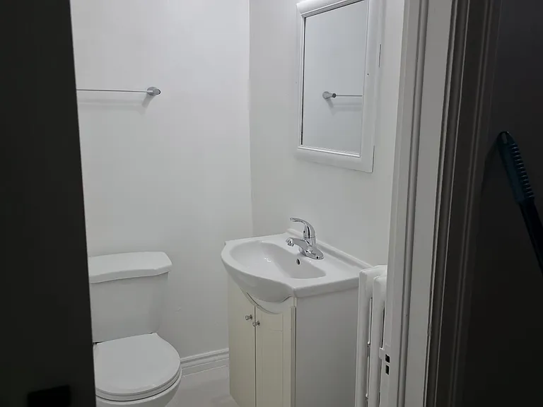 35 Jane St #4 — Photo 8