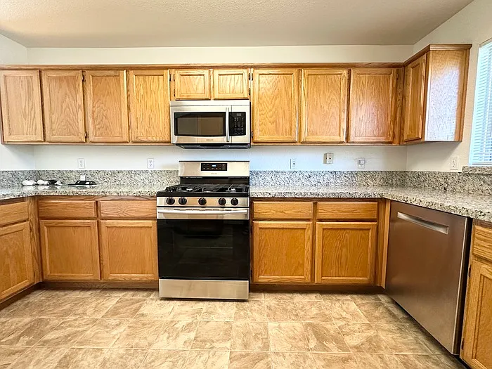 3917 Riviera Ln — Photo 13